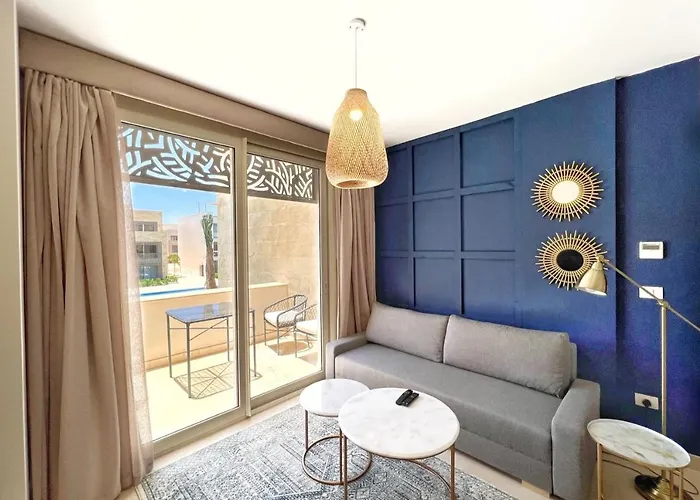 Modern & Mellow 1 Bdr Mangroovy Free & Pool Access Apartman *