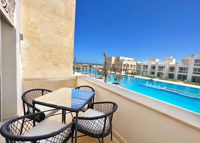 Modern & Mellow 1 Bdr Mangroovy Free & Pool Access